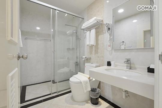 Top Bay B&B Donggang Exterior foto